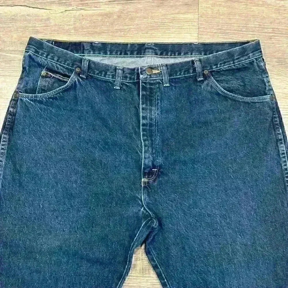 Wrangler Relaxed Fit Straight Jeans Mens Sz 44x30 (Actual 42x30) Casual Cotton - Picture 3 of 9